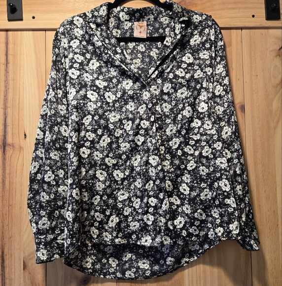 Self Esteem Tops - Self Esteem Black and White Floral Button Down Shirt